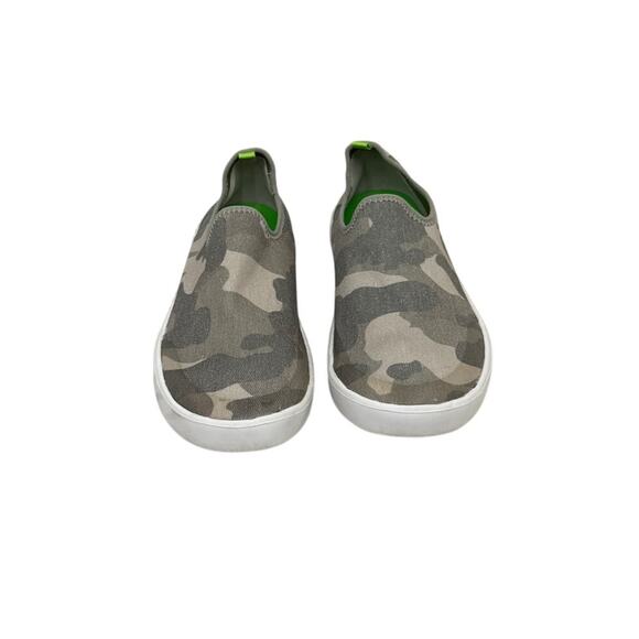 OOFOS Shoes OOmg eeZee Green Slip On Camo Sneakers Size Women's 6 - Picture 2 of 5